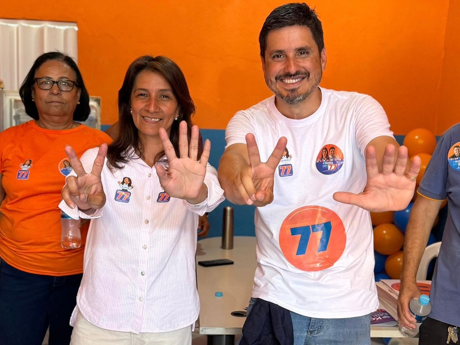 Katia Miki inaugura comitê                           eleitoral no distrito da Califórnia